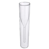 Verre à champagne original vide, design tube avec pied central, sur fond blanc