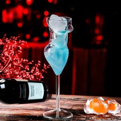 Verre à Cocktail en Forme de Silhouette Féminine