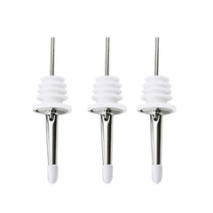 Lot de trois becs verseurs blancs pour bouteille d'alcool, photo produit sur fond blanc.