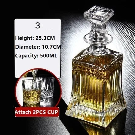 Fiche dimensions d'une carafe cannelée au bouchon baroque en forme de champignon sur tige, hauteur 25,3 cm, diamètre 10,7 cm, capacité 500 ml.