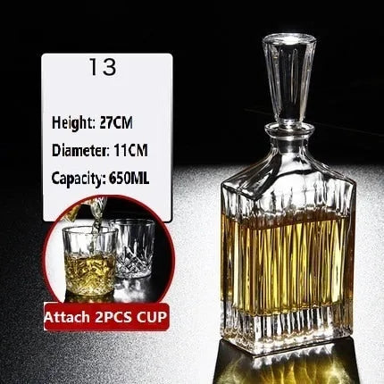 Fiche dimensions d'une carafe cannelée verticalement avec bouchon en éventail, hauteur 27 cm, diamètre 11 cm, capacité 650 ml.