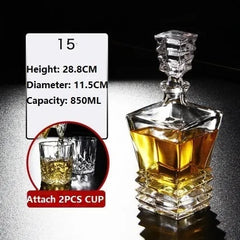 Fiche dimensions d'une carafe au col étagé et bouchon empilé façon gratte-ciel, hauteur 28,8 cm, diamètre 11,5 cm, capacité 850 ml.
