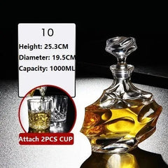 Fiche dimensions de la grande carafe au design vague sculpté, hauteur 25,3 cm, diamètre 19,5 cm, capacité 1000 ml, avec deux verres assortis.