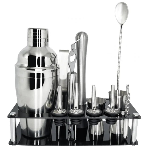 Shaker du coffret démonté en trois parties montrant le bouchon, le couvercle passoire et le gobelet en inox