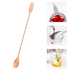 Collage montrant la cuillère à cocktail complète et trois gros plans de son utilisation : piquer des cerises, verser un sirop et remuer un mojito glacé.