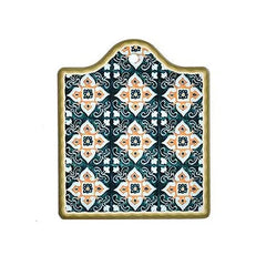 Dessous de verre mosaïque motif Lys, motifs floraux orange et blancs en losanges sur fond bleu marine.