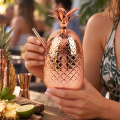 Verre à Cocktail Ananas Tropical - en situation d'utilisation