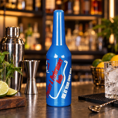 Bouteille de Flair Bartending Bleu - mise en scène bar