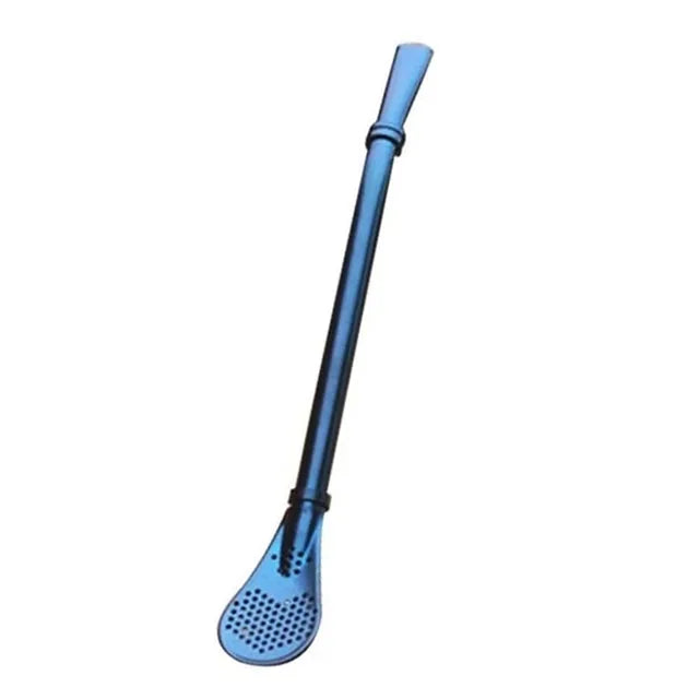 Paille mojito bleue avec embout passoire, photo produit sur fond blanc