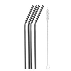 Quatre pailles cocktail noires courbées en inox assorties d'un goupillon de nettoyage sur fond blanc.