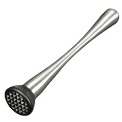Pilon à cocktail en acier inoxydable argenté, photographié seul sur fond blanc.
