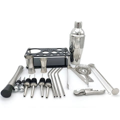 Ensemble des pièces détachées du Set Cocktail Luxe : shaker, doseurs, pailles, pinces et becs verseurs présentés séparément