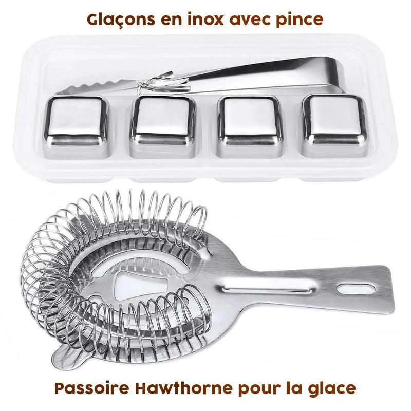 Glaçons réutilisables en inox avec leur pince et passoire Hawthorne du set cocktail professionnel.