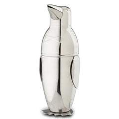 Shaker à cocktail design pingouin en inox poli, vue complète assemblée sur fond blanc.