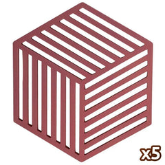 Sous-verre hexagonal en silicone rouge brique présenté seul sur fond blanc, vendu par lot de cinq.